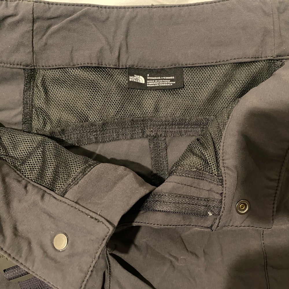 The North Face women’s hiking shorts - Picture 2 of 3